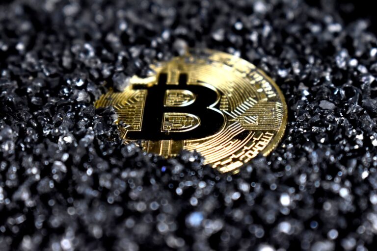 BTC HK – bitcoin meetup IFC P4 Rooftop Garden(tables outside Shake Shack) walk-in (The 2nd Thursday)